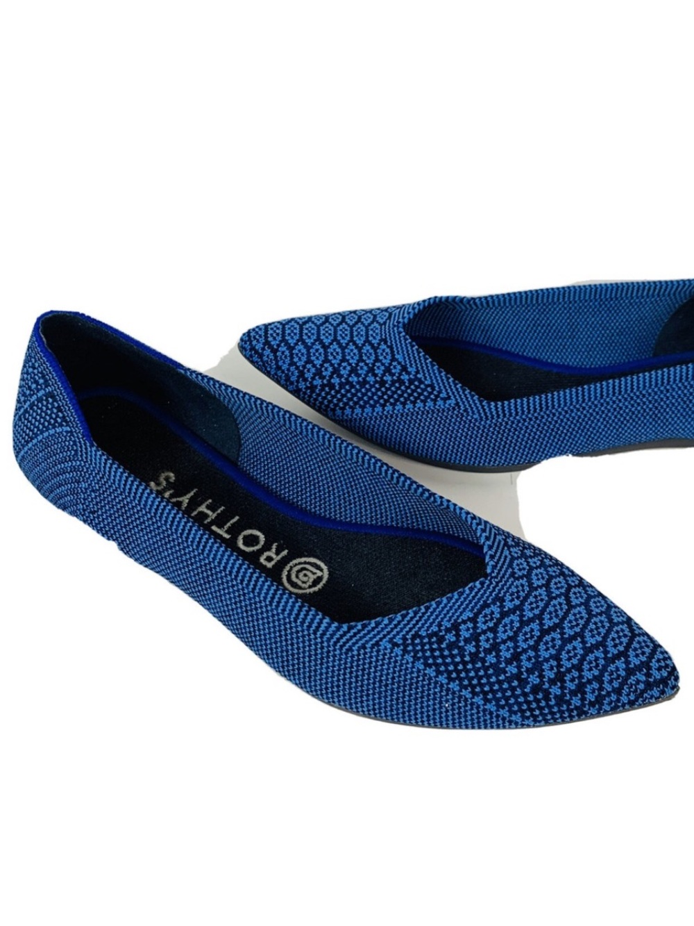 Rothy's Lapis Python Points Snake Print
Two Tone Pointy Toe Shoes 8
